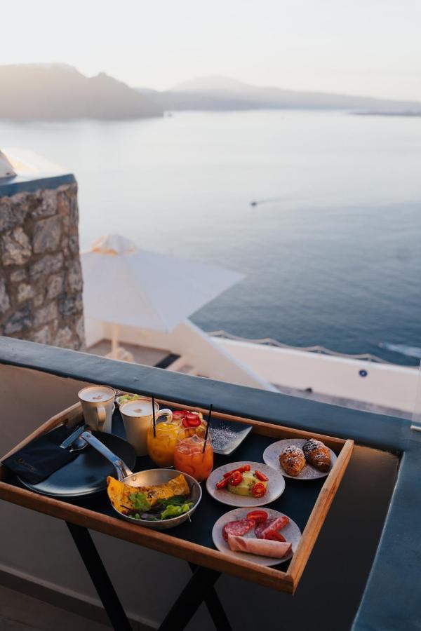 Santorini Secret Premium Hotel Oía Exterior foto